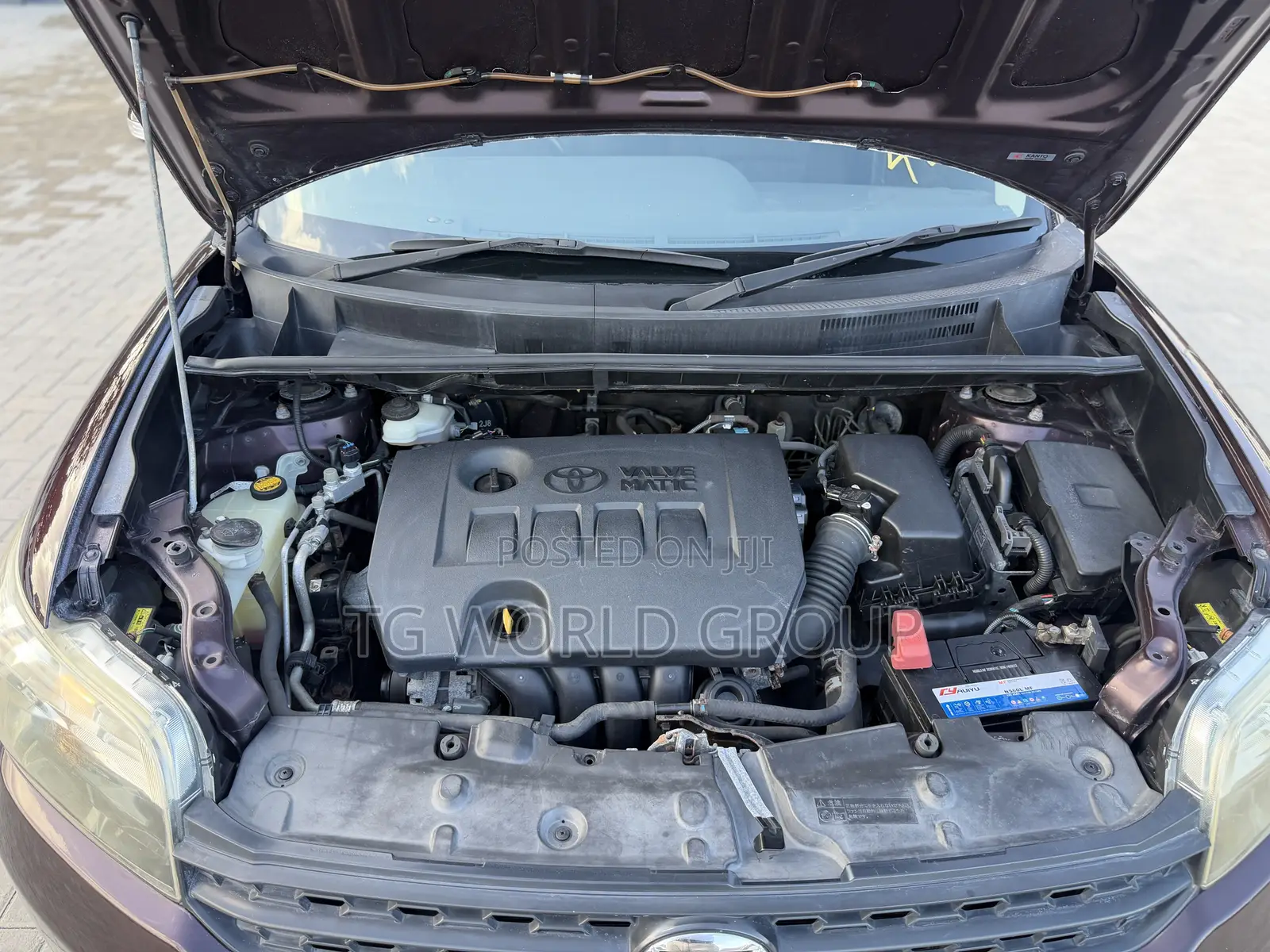Toyota Corolla Rumion Hatchback 1.8 FWD 2011 Black