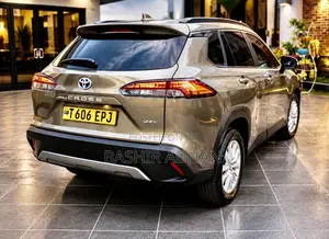 Toyota Corolla Cross 2025 Brown