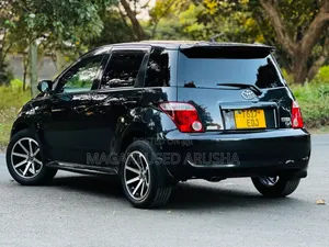 Toyota IST 2006 Black