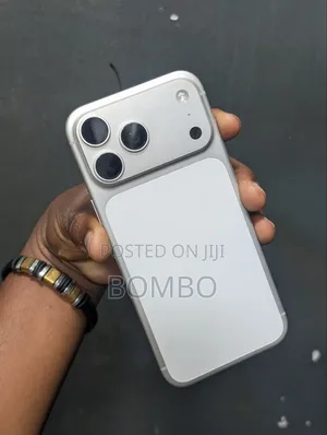 New Apple iPhone 17 Pro Max 256 GB White