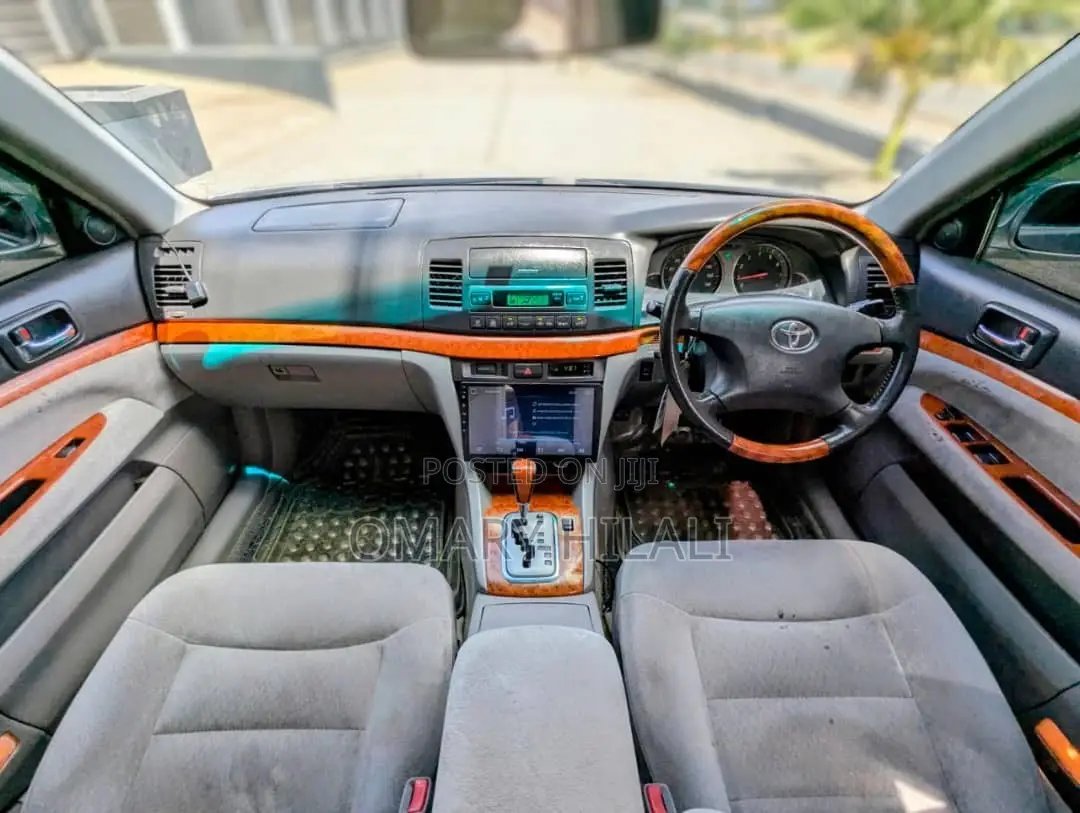 Toyota Mark II 2003 Silver