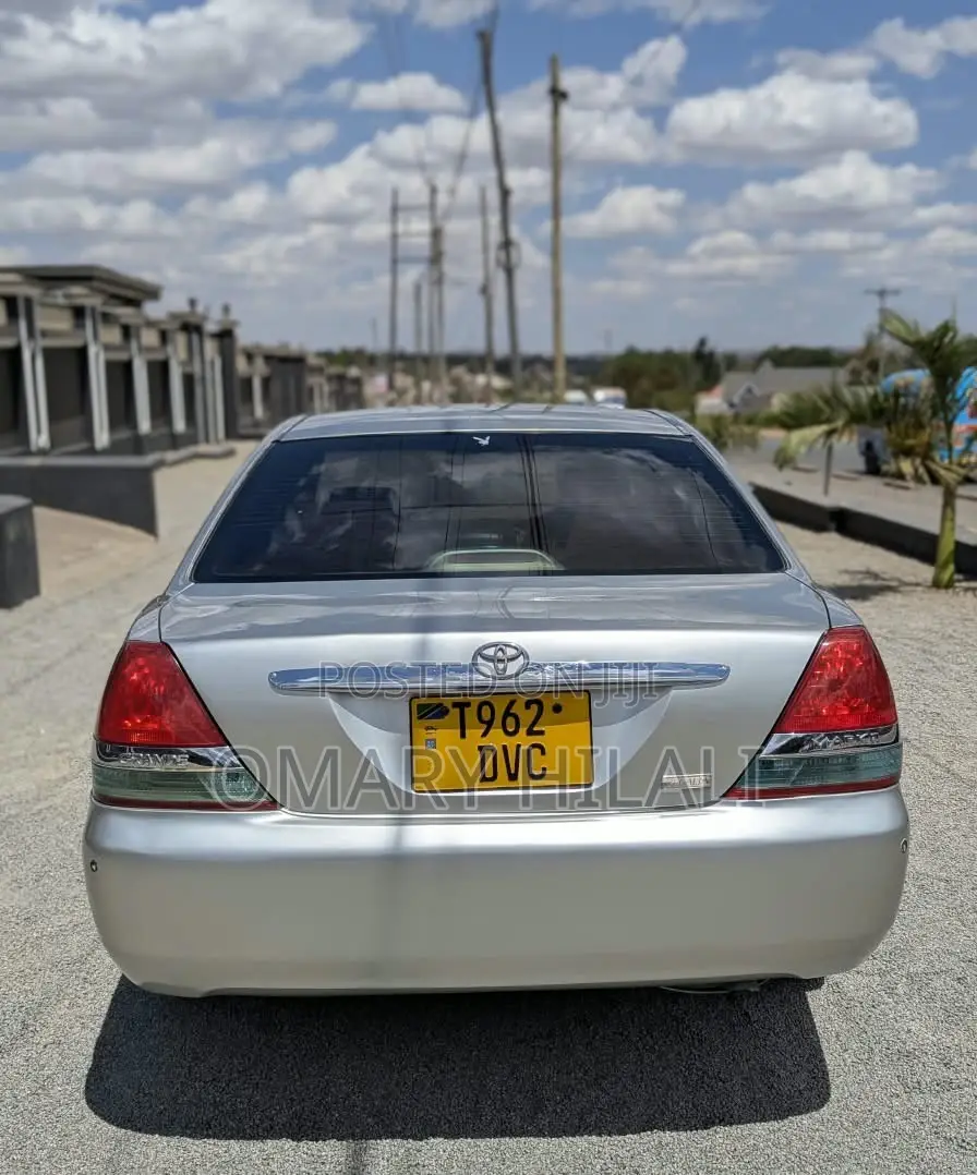 Toyota Mark II 2003 Silver
