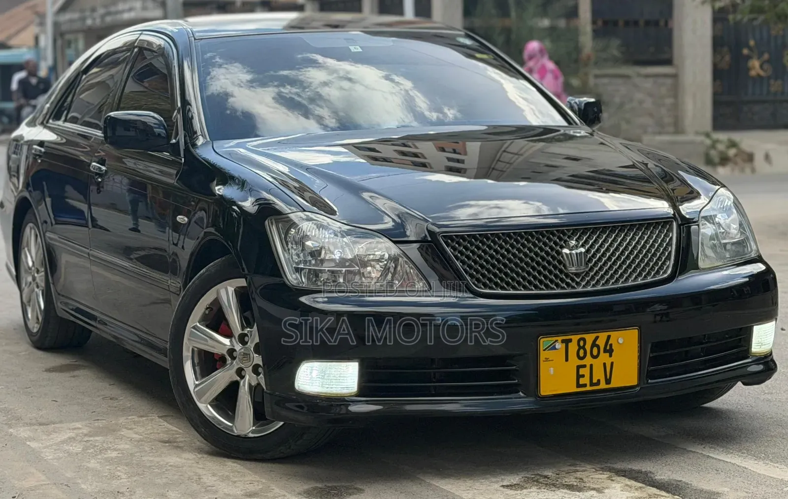 Toyota Crown Royale 2005 Black