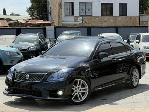Toyota Crown 2011 Black