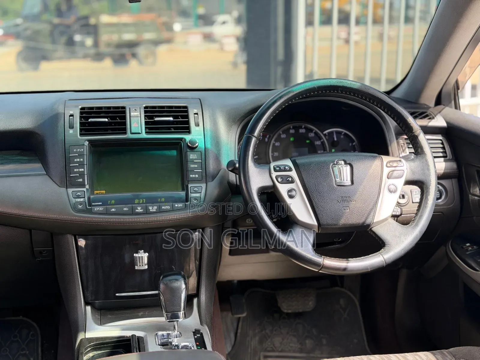Toyota Crown 2011 Black