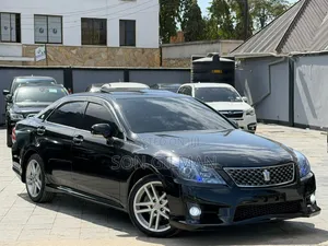 Toyota Crown 2011 Black