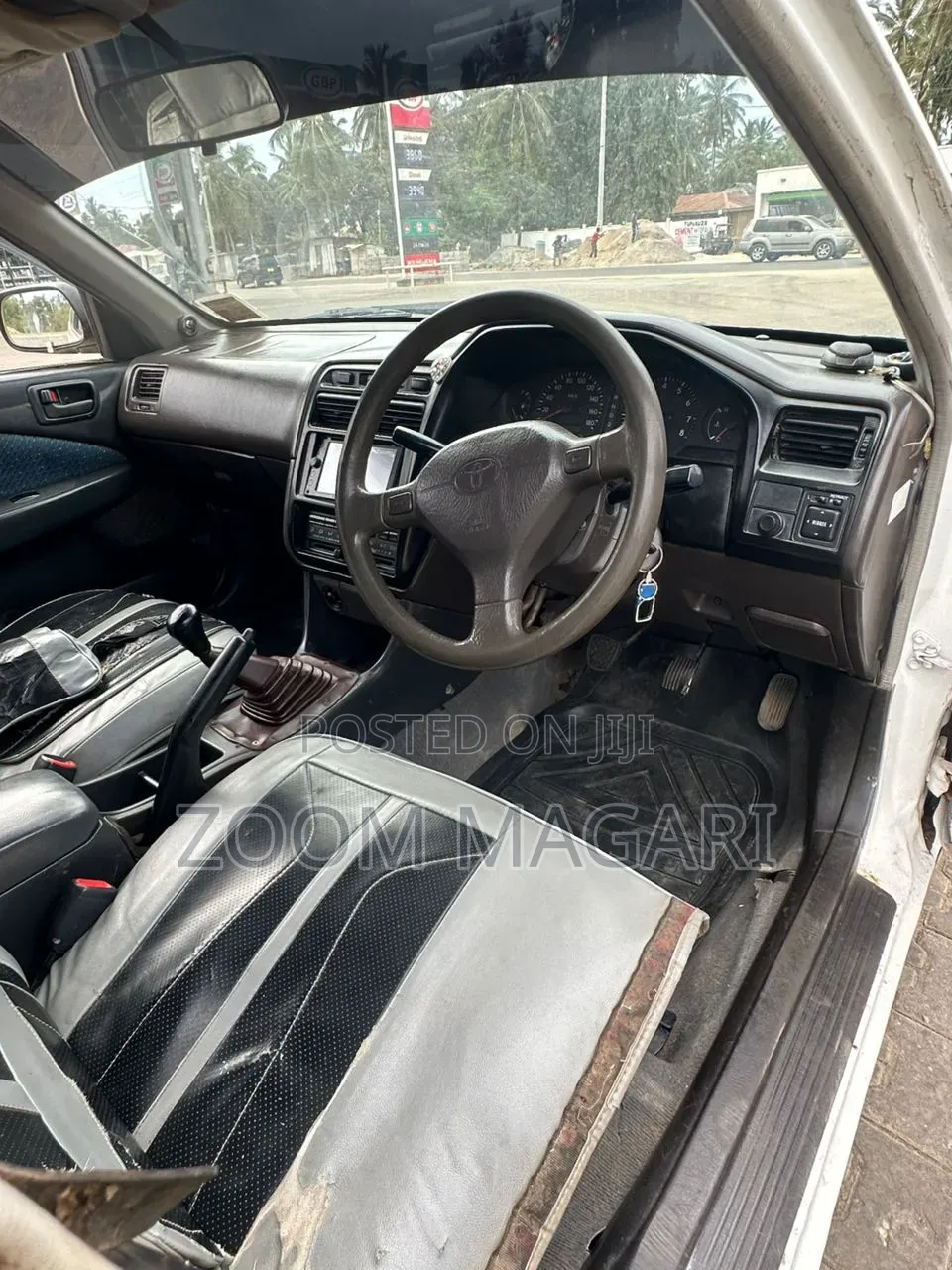 Toyota Carina 2000 Pearl