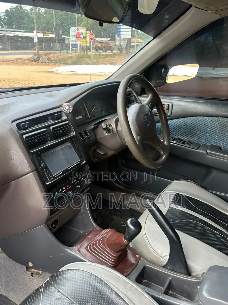 Toyota Carina 2000 Pearl