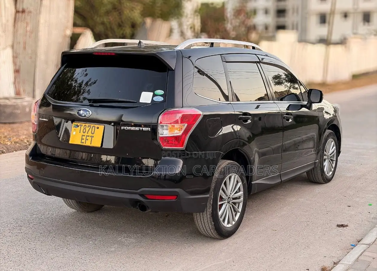 Subaru Forester 2014 Black