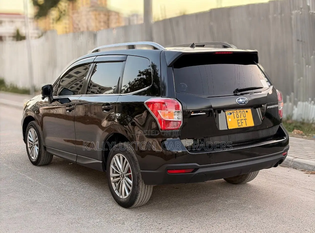Subaru Forester 2014 Black