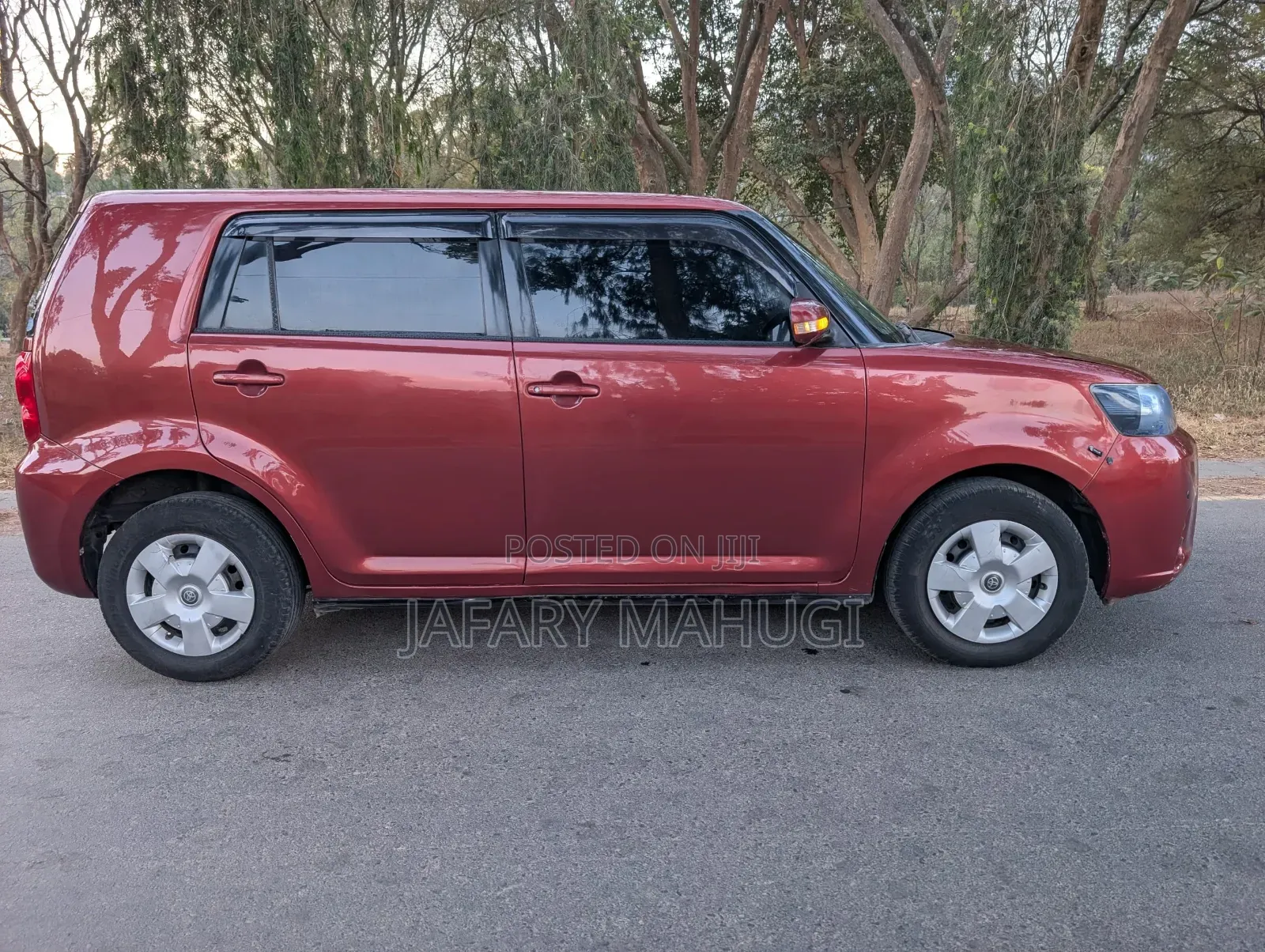 Toyota Rumion 1.5 FWD 2023 Red