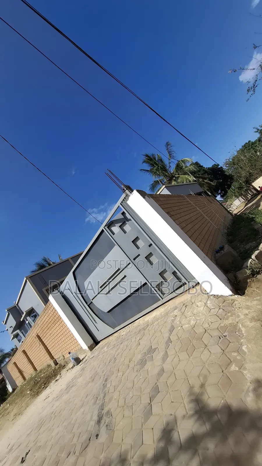 4bdrm Apartment in Madale Atlas, Goba for sale