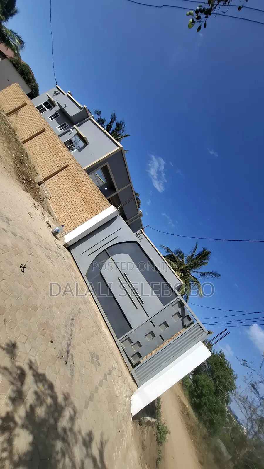 4bdrm Apartment in Madale Atlas, Goba for sale