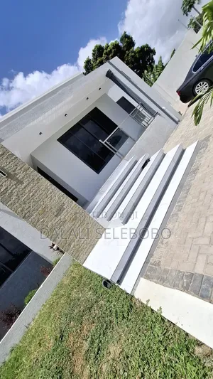 3bdrm Bungalow in Goba Lastanza for sale
