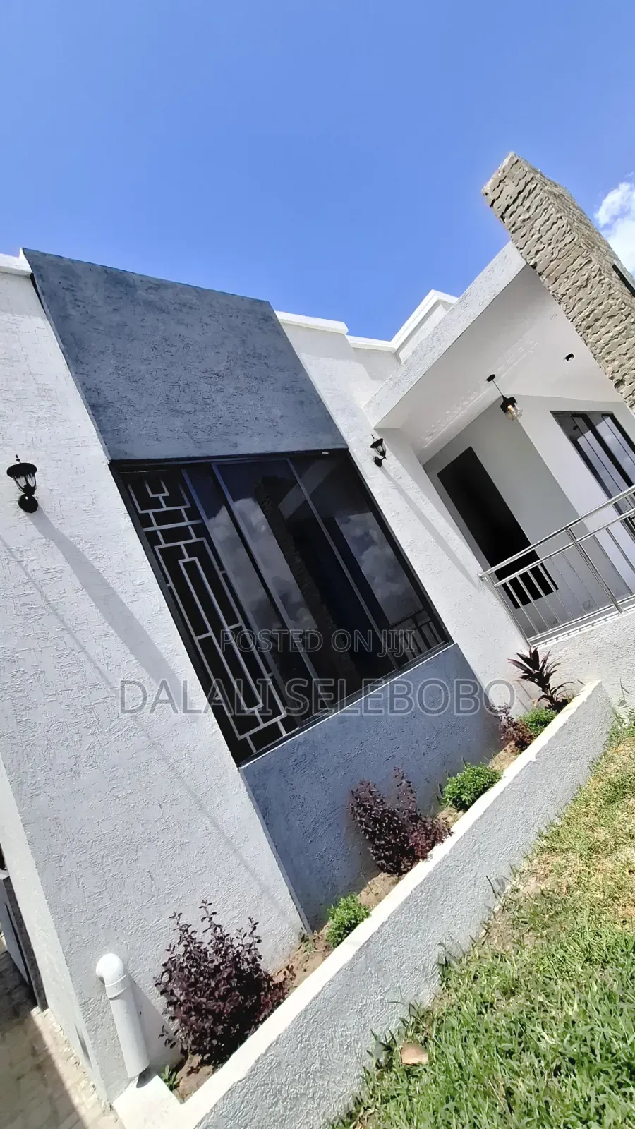 3bdrm Bungalow in Goba Lastanza for sale