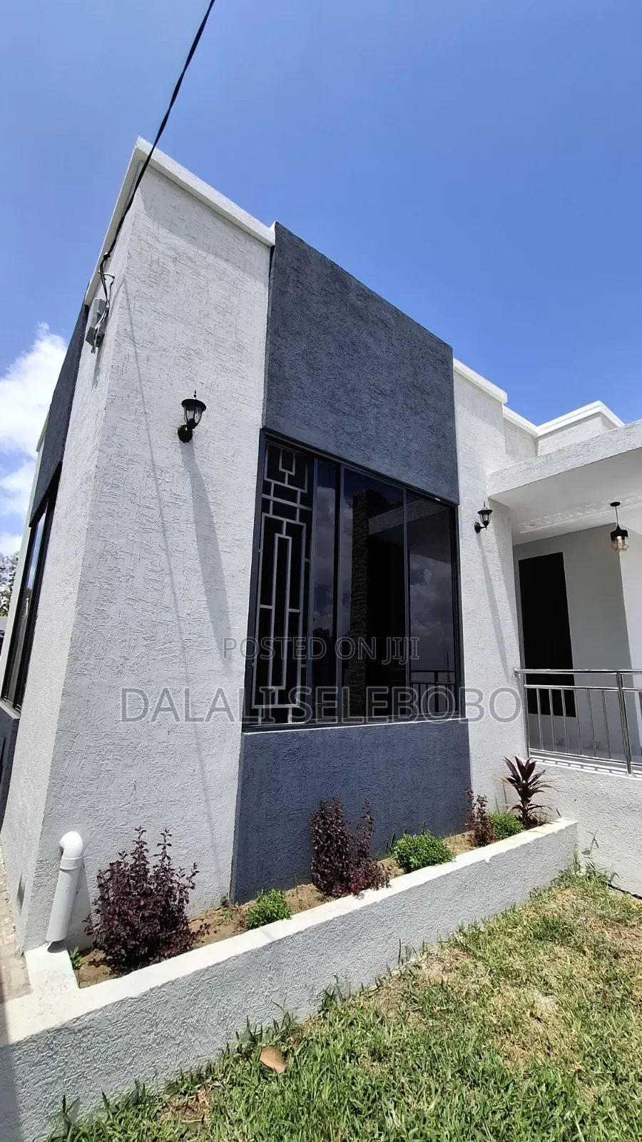 3bdrm Bungalow in Goba Lastanza for sale