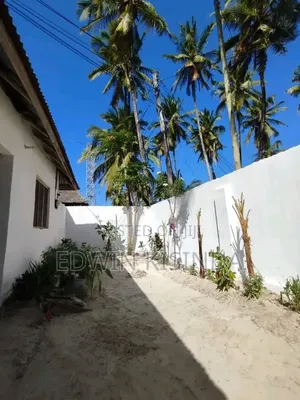 Furnished 2bdrm Apartment in Zanzibar, Mjini for sale