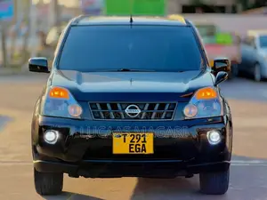 New Nissan X-Trail 2010 Black