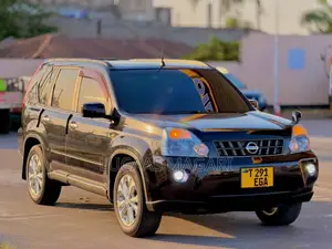 New Nissan X-Trail 2010 Black