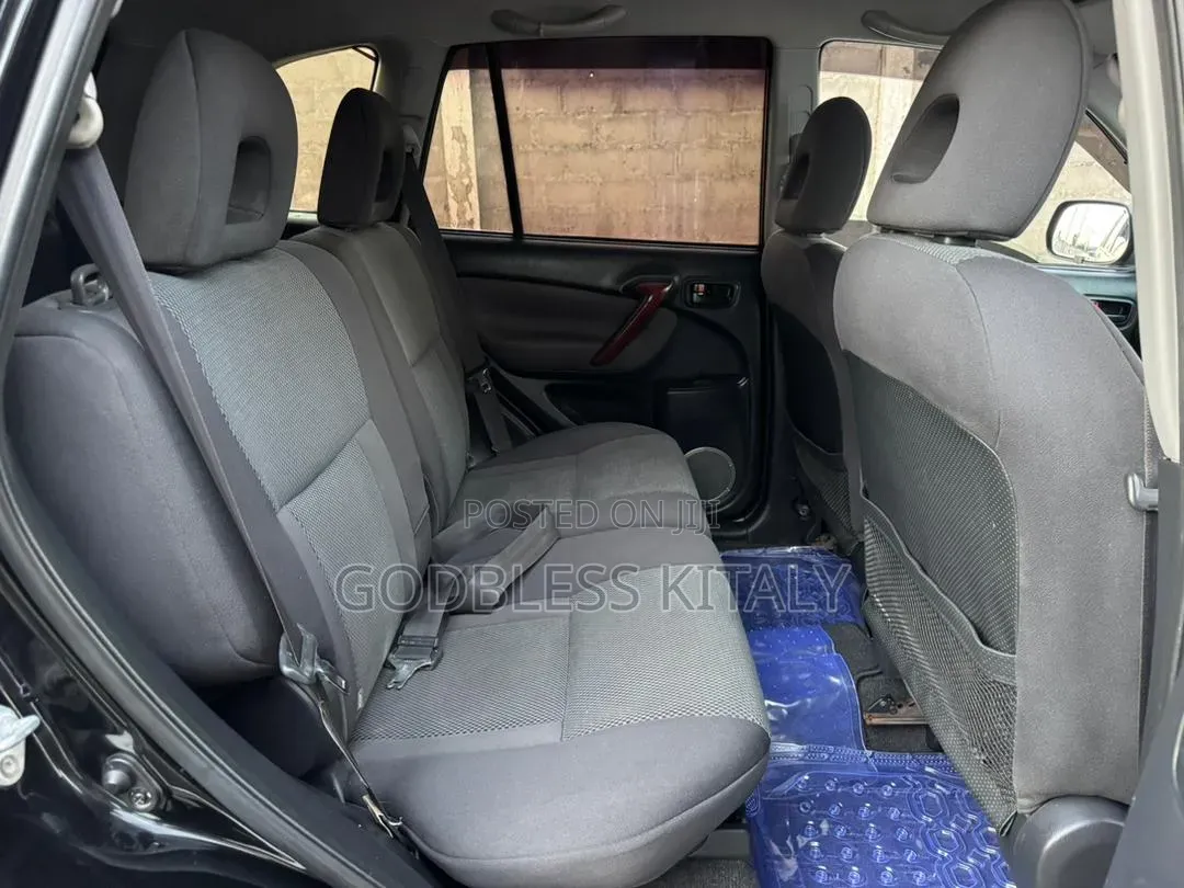 Toyota RAV4 2005 Black