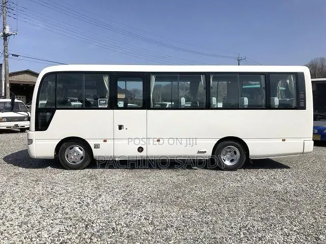 Nissan Civilian 2006 White