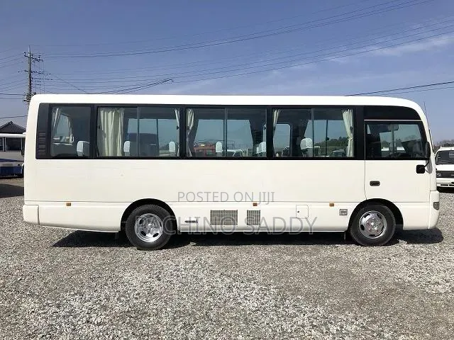 Nissan Civilian 2006 White