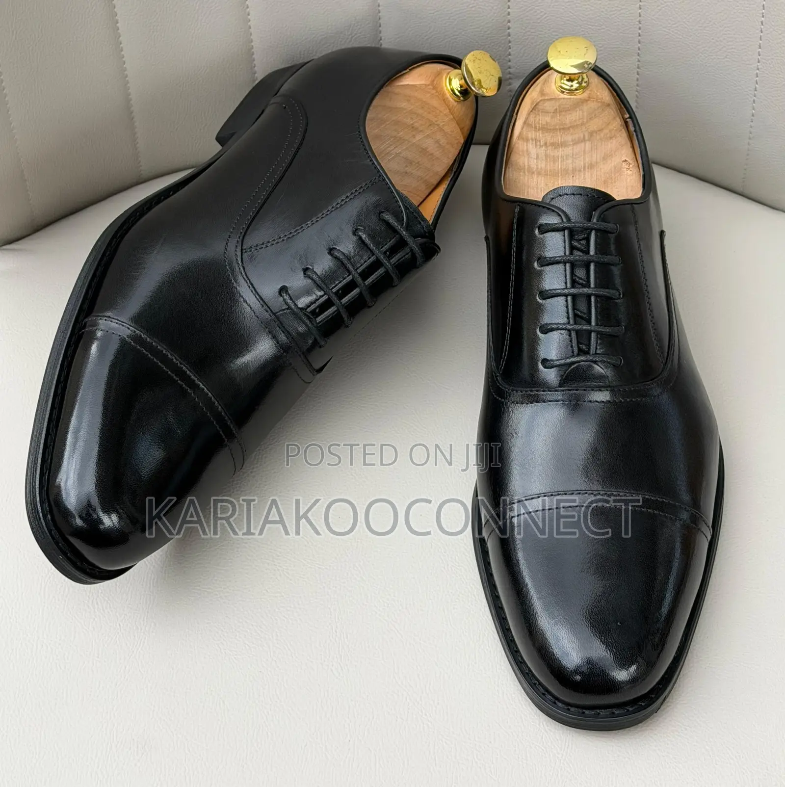 Classic Leather Oxford Shoes