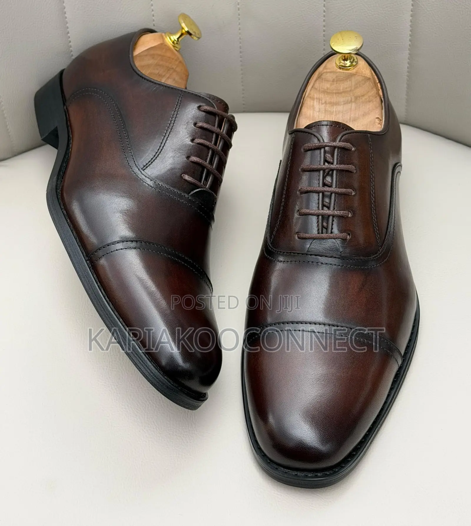 Classic Leather Oxford Shoes