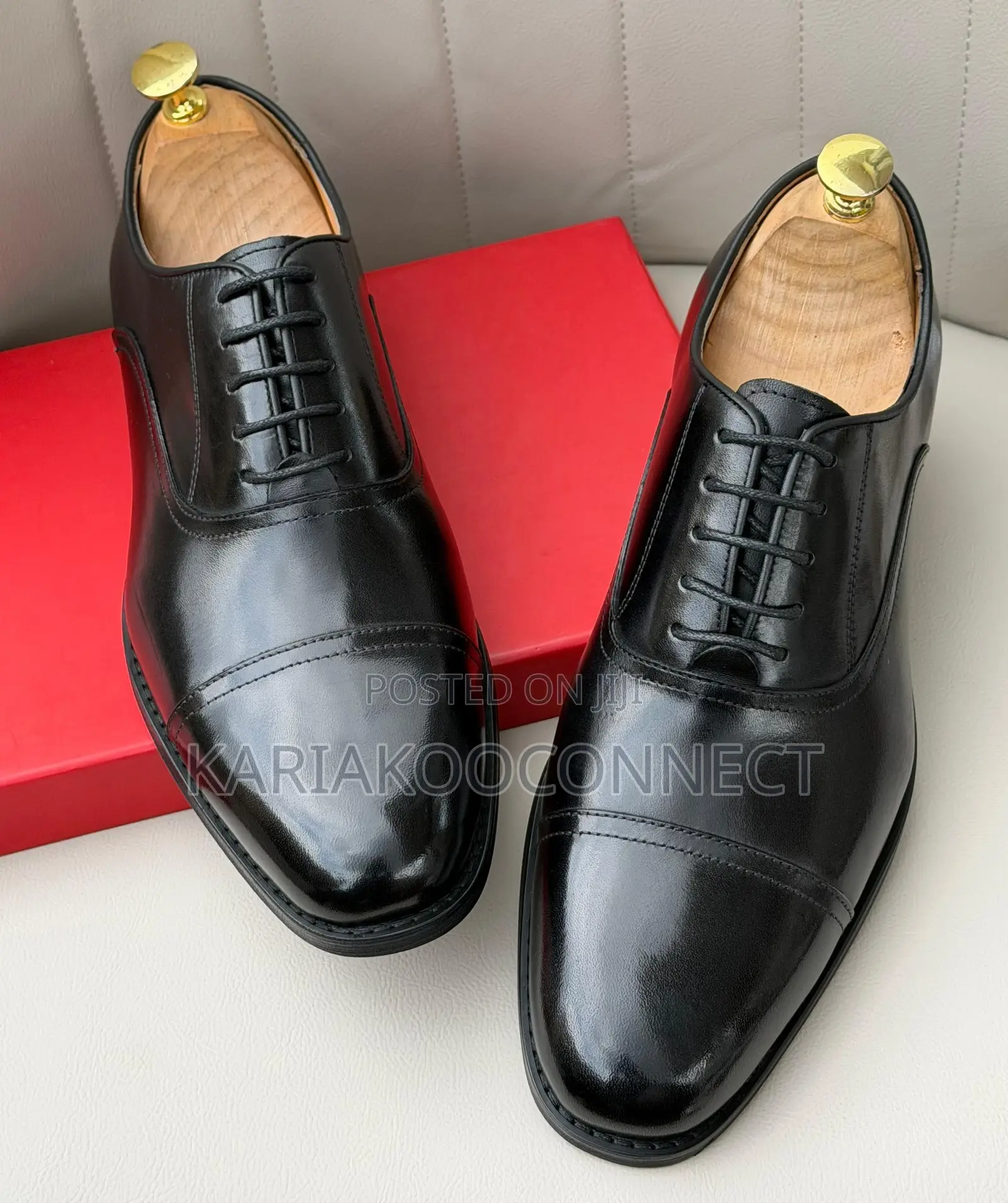 Classic Leather Oxford Shoes