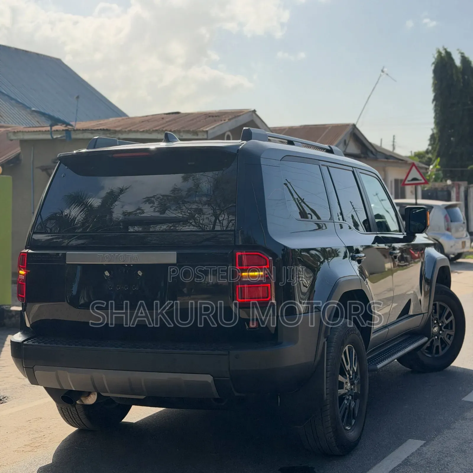 Toyota Land Cruiser 2025 Black