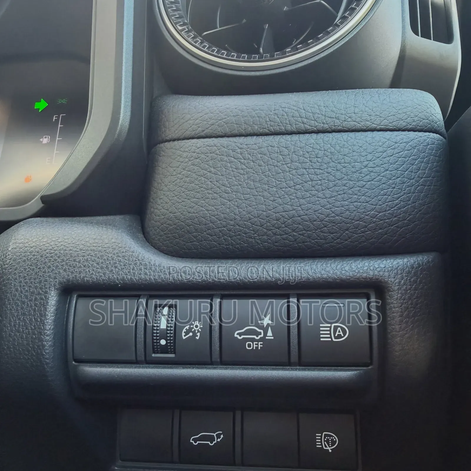 Toyota Land Cruiser 2025 Black