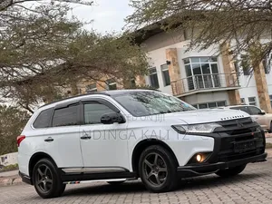 Mitsubishi Outlander 2016 White
