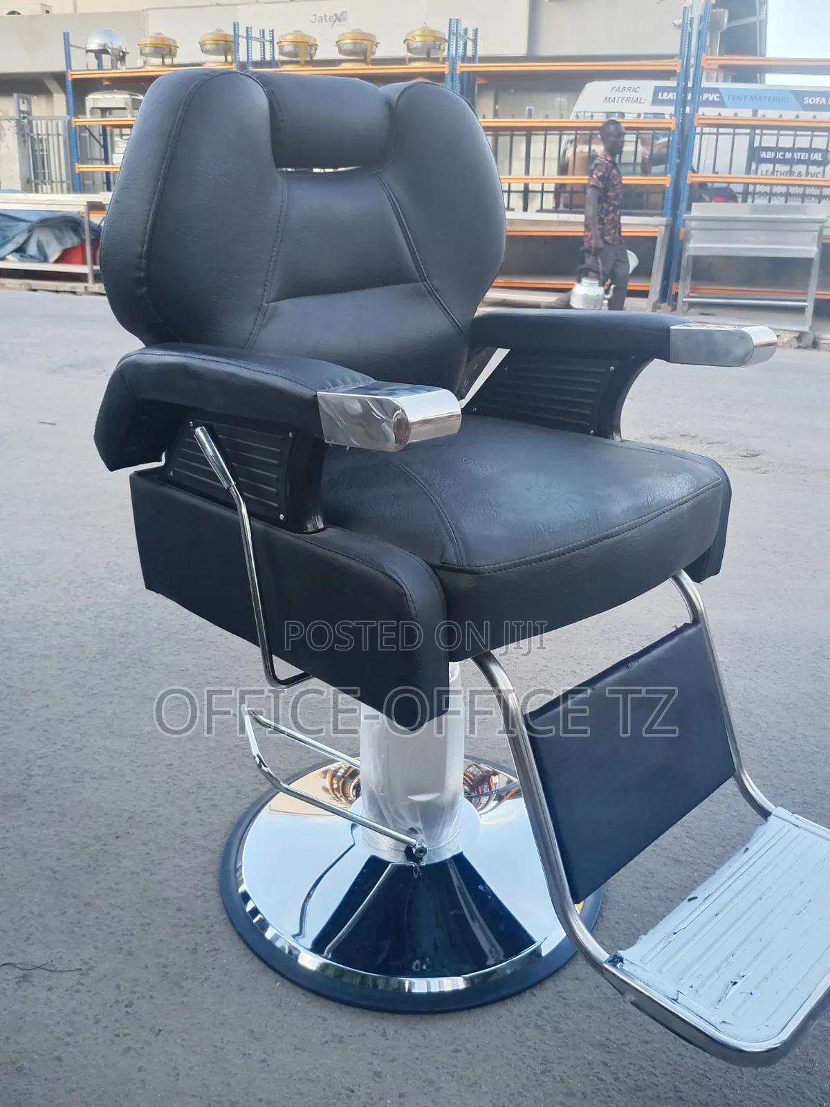 Barbershop Chair (Medium Size)