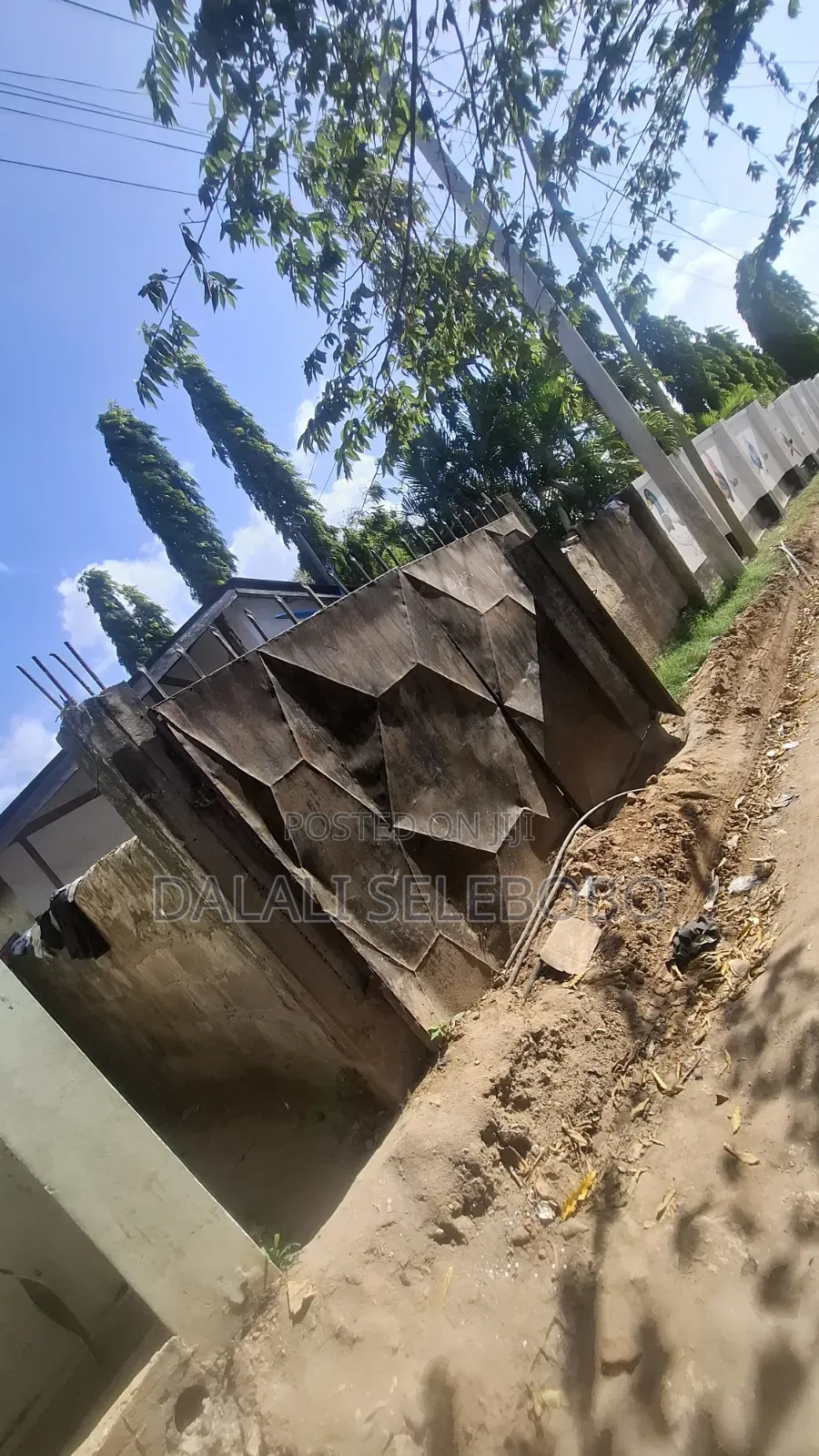 4bdrm Bungalow in Makongo Juu Ccm, Kinondoni for sale
