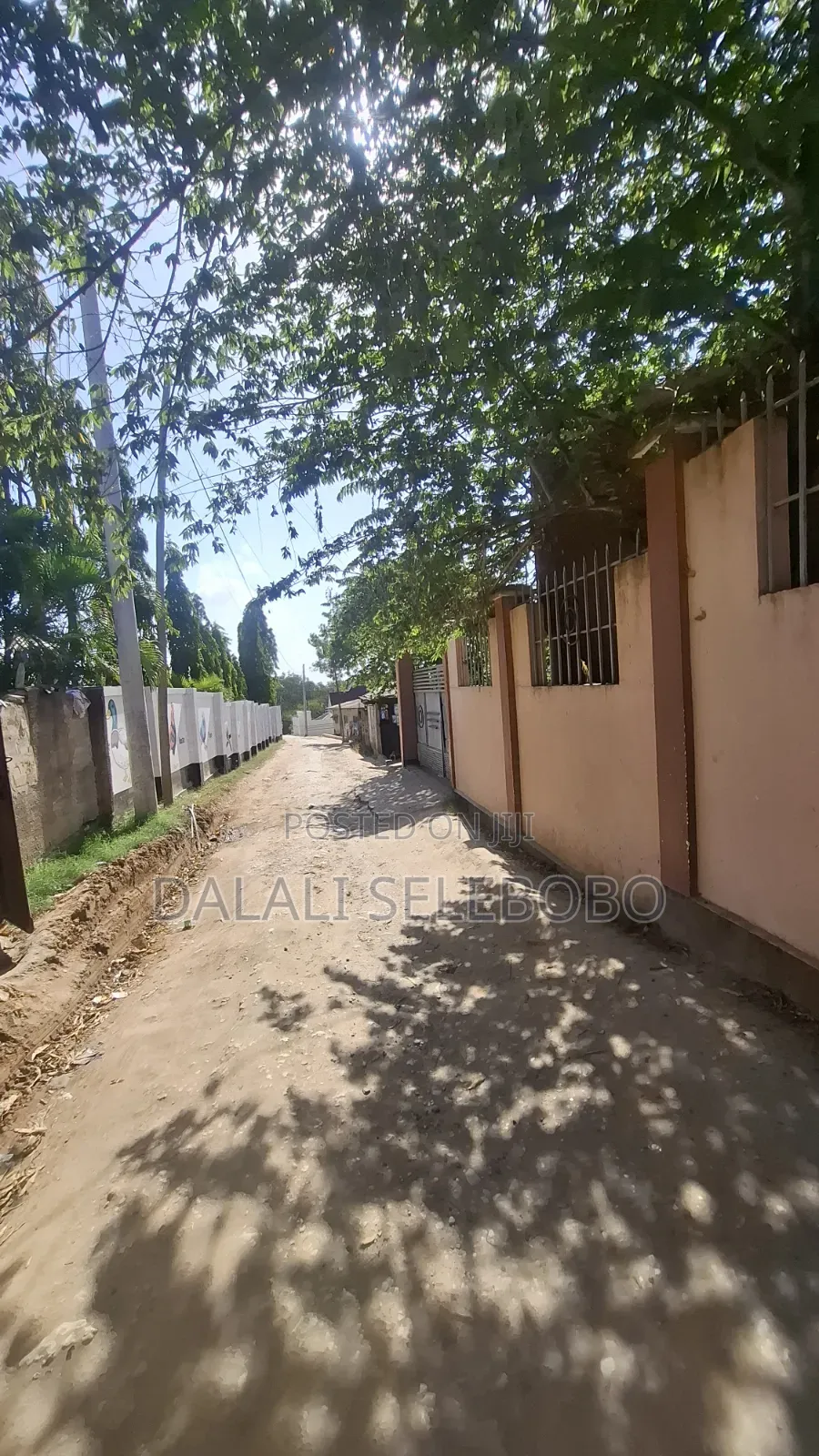 4bdrm Bungalow in Makongo Juu Ccm, Kinondoni for sale