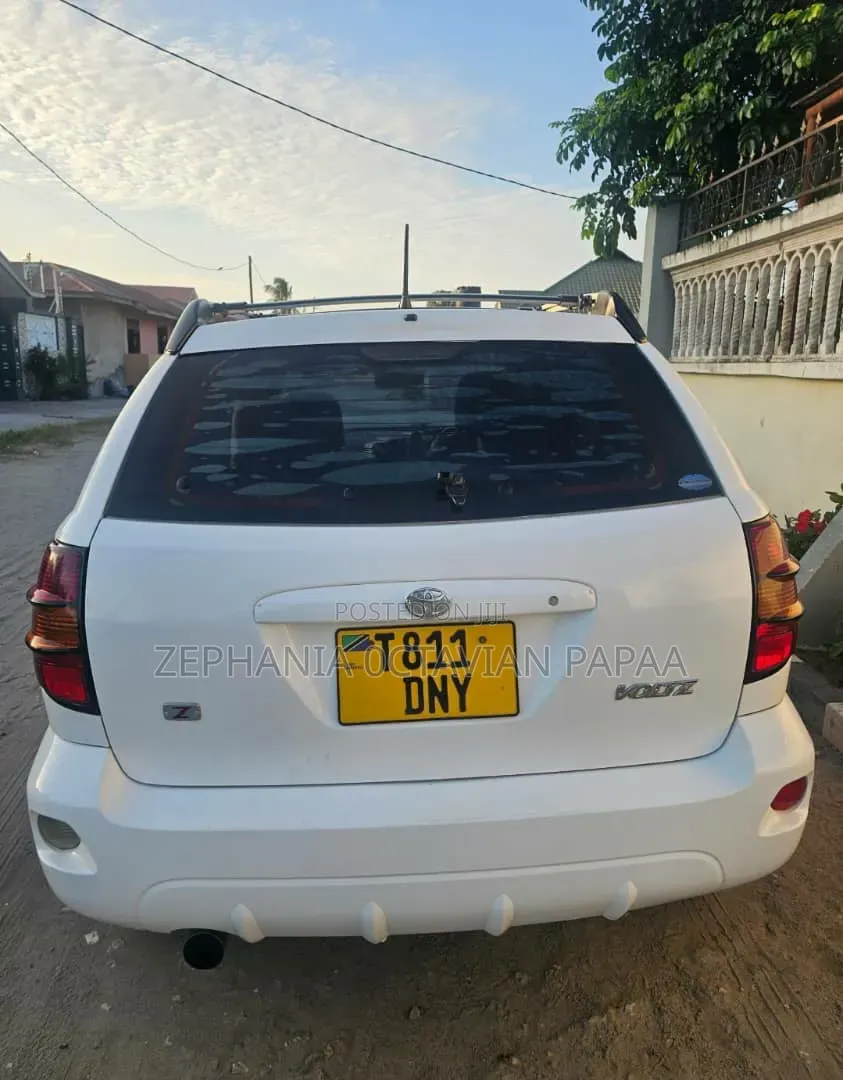 Toyota Voltz 2004 White