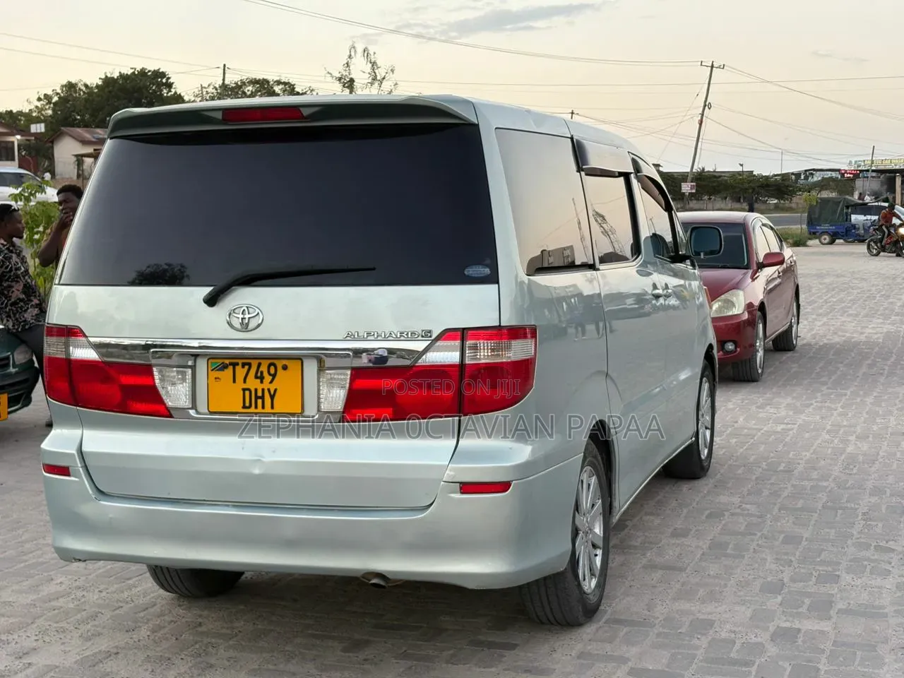 Toyota Alphard 2004 Silver