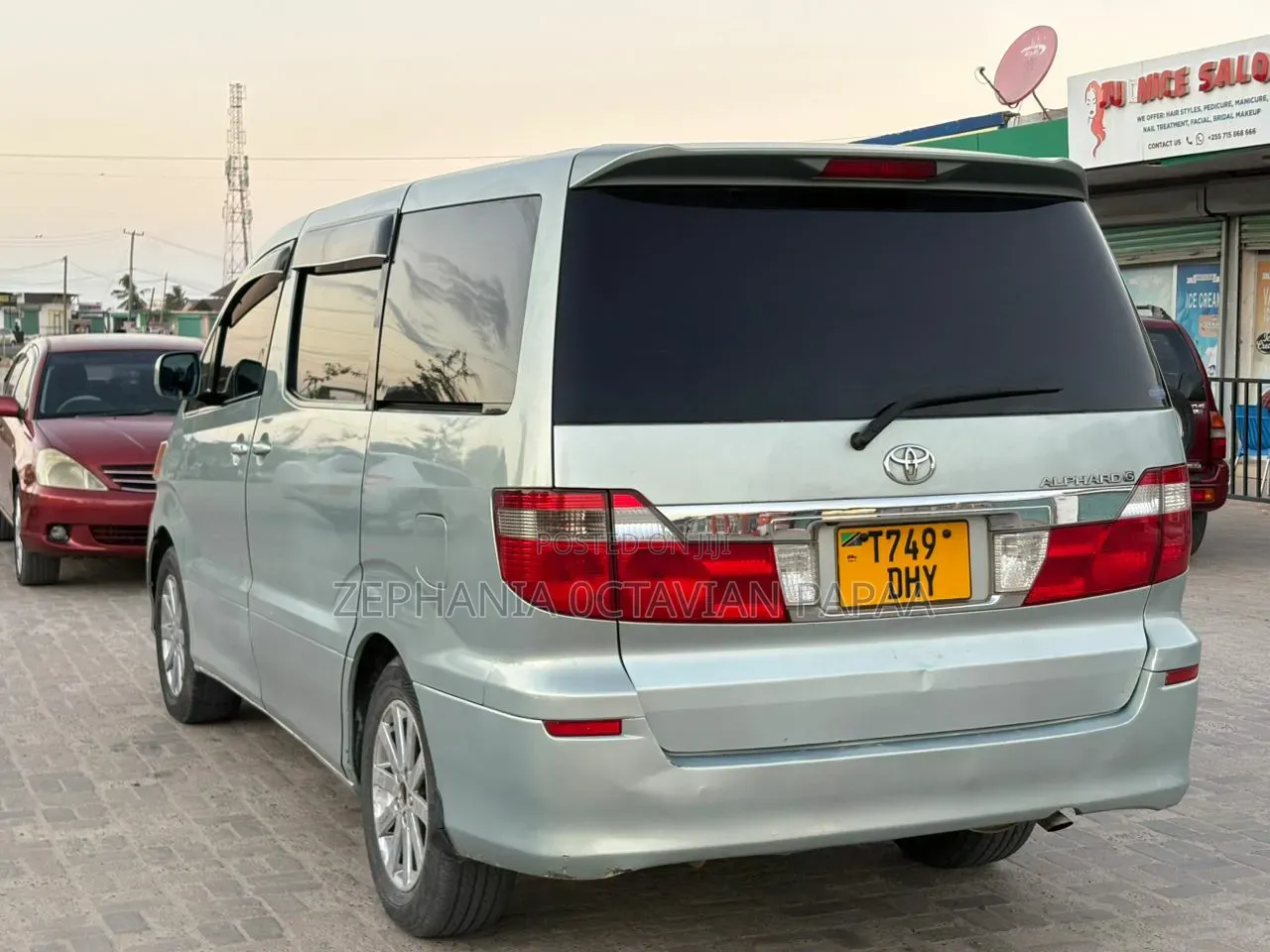 Toyota Alphard 2004 Silver