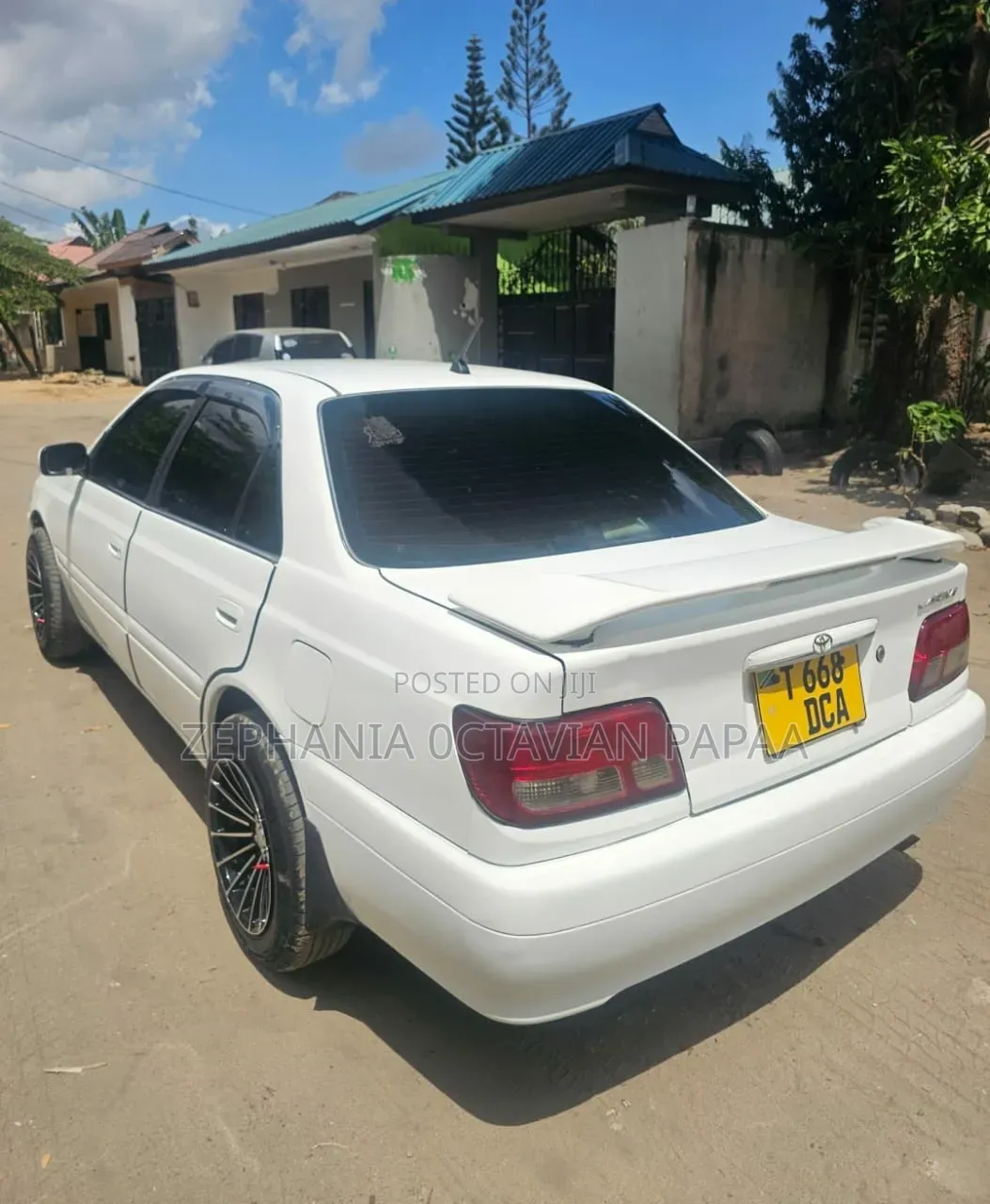Toyota Carina 2001 White
