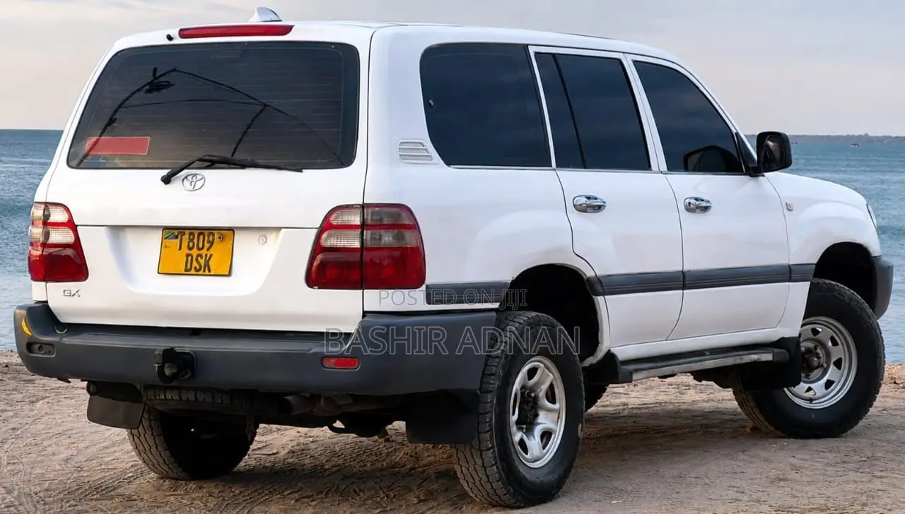 Toyota Land Cruiser 100 GX 4.2 D 2005 White