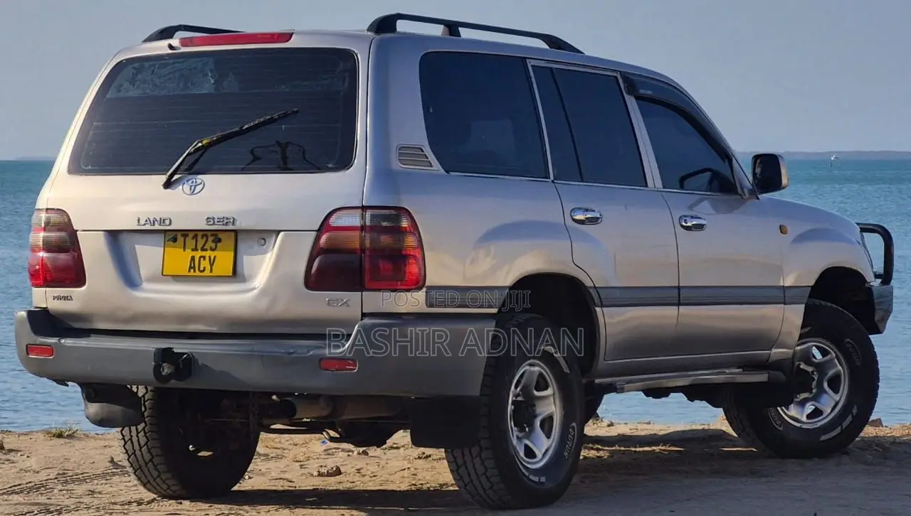 Toyota Land Cruiser 100 4.2 TD 2005 Silver