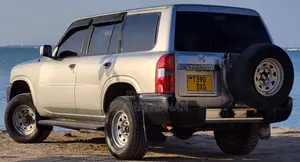 Nissan Patrol 2007 Silver