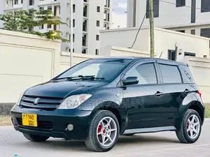 Toyota IST 2004 Black