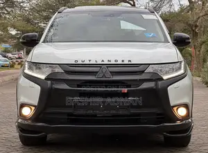 Mitsubishi Outlander 2016 White