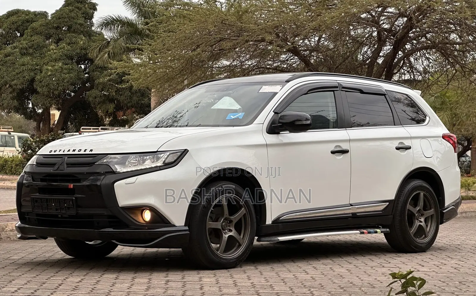 Mitsubishi Outlander 2016 White