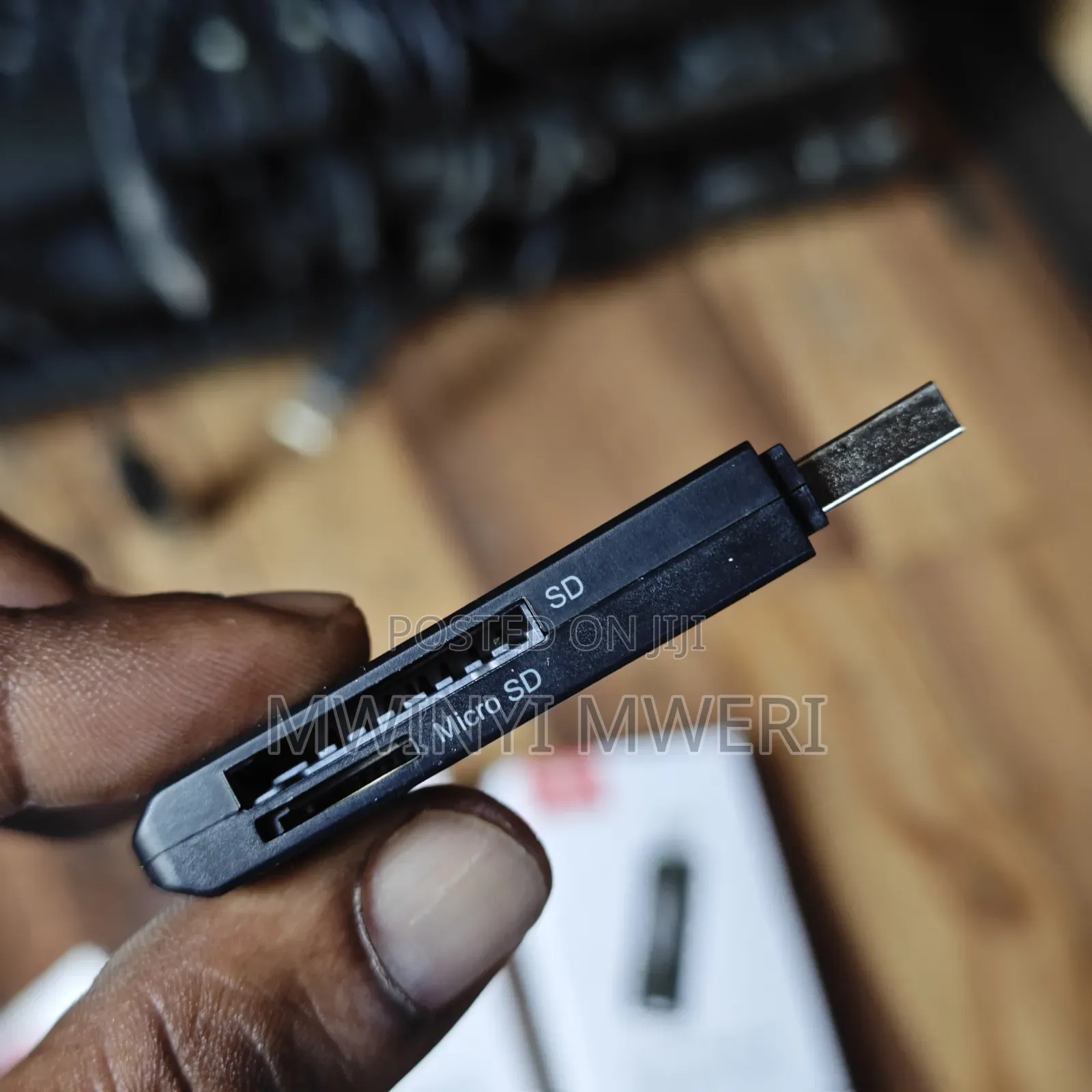 UNITEK USB 3.0 Card Reader. Inaingia SD Card Na Micro SD Card.