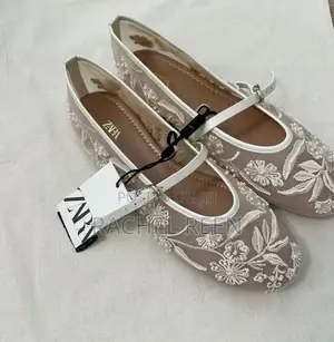 New High Quality Shoes Zara Available