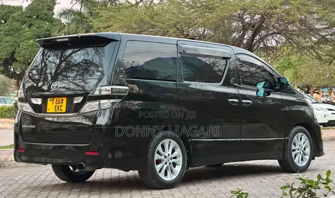 Toyota Vellfire 2009 Black