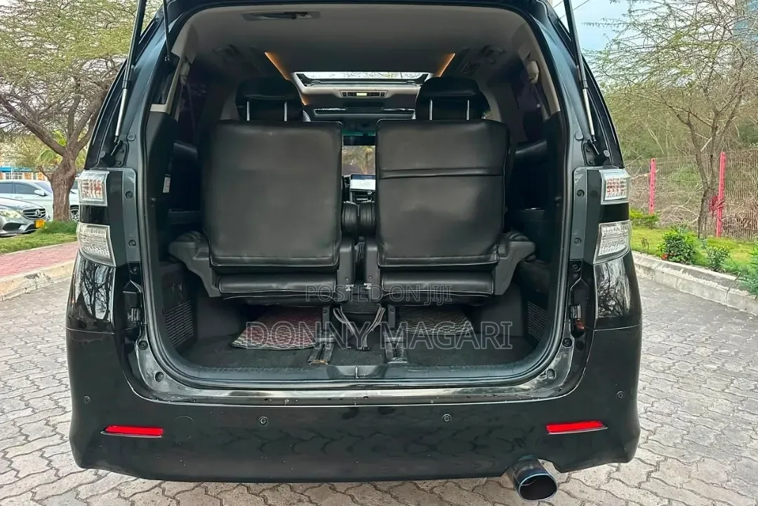 Toyota Vellfire 2009 Black