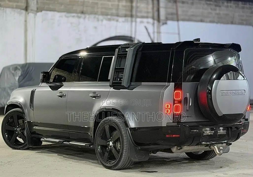 New Land Rover Defender 2025 Gray